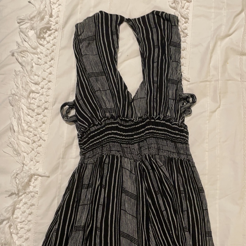 Open Back Flowy Jumpsuit - image 3